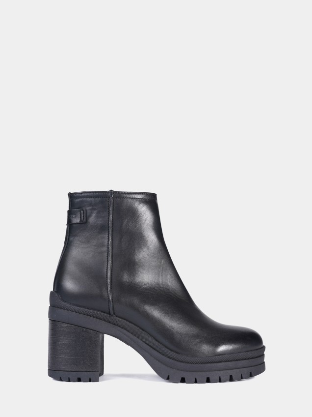 Botas pretas com tacão - Image product