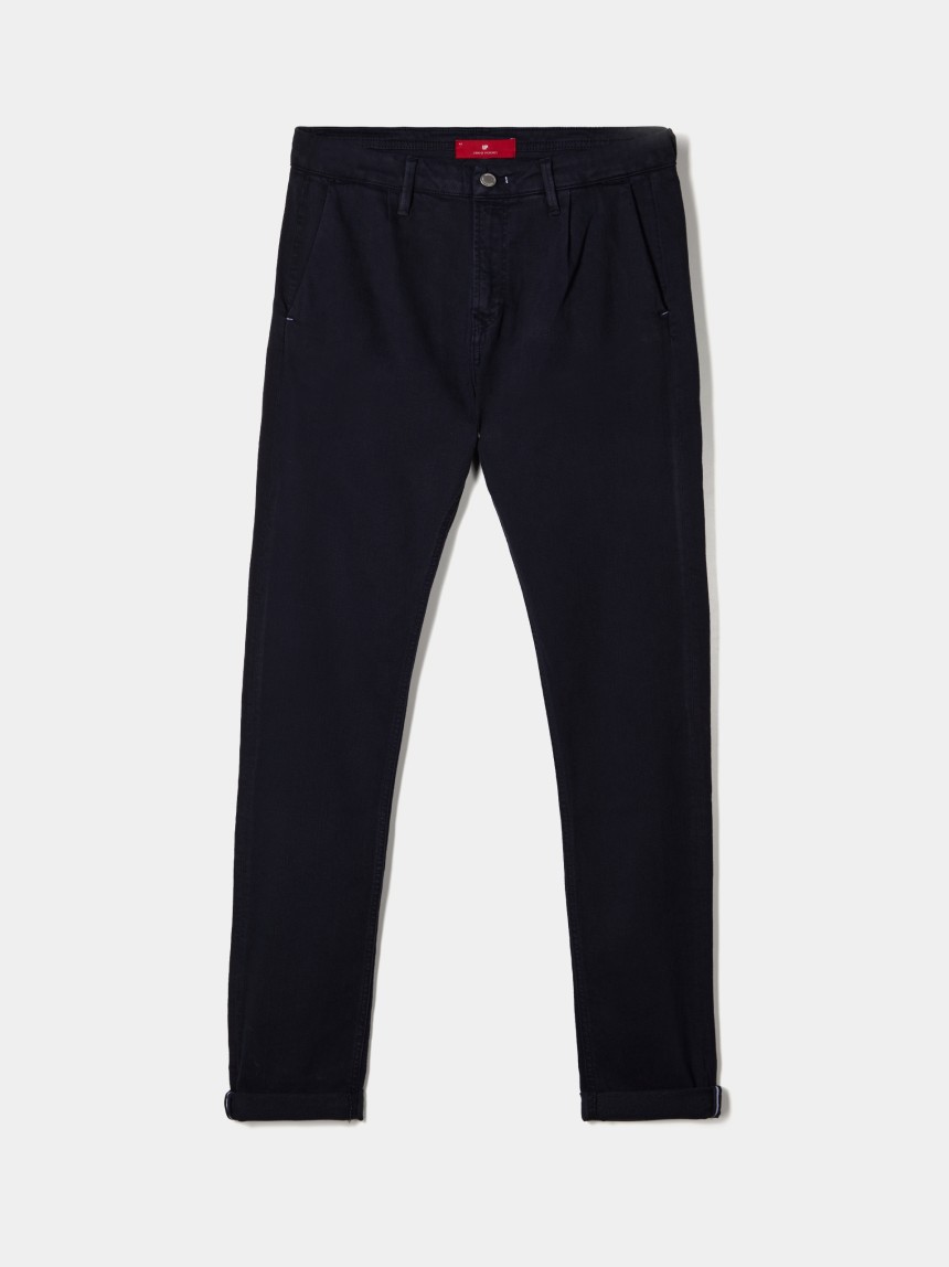Cal�as chino com pregas