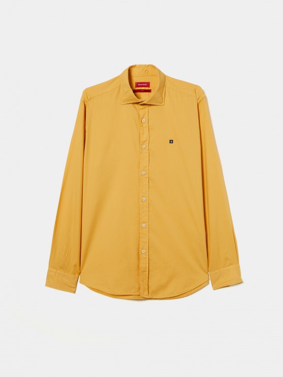 Camisa Slim Fit em tecido popelina