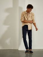 Cal�as chino com pregas