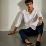 Man's slim fit cotton shirt in plain colour