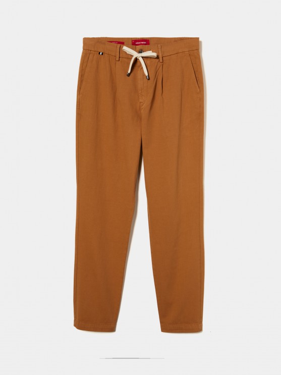 Pantaln chino regular fit