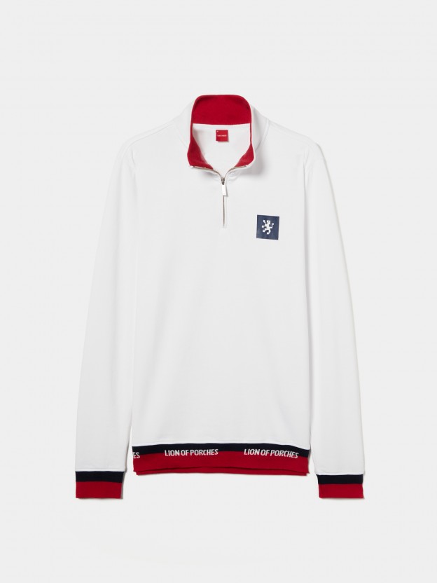 Sweatshirt com fecho