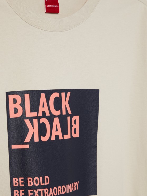 T-shirt with message