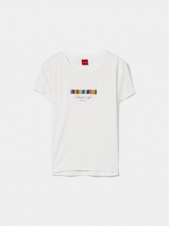 T-shirt with beads