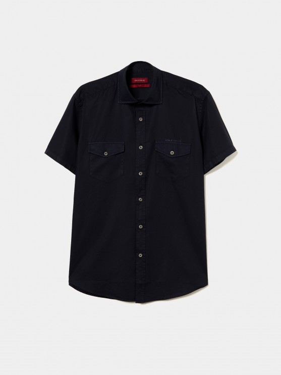 Camisa slim fit de manga curta