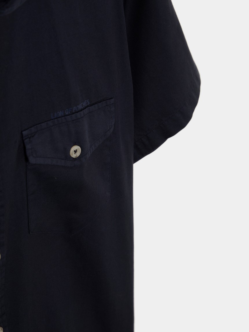 Camisa slim fit de manga curta