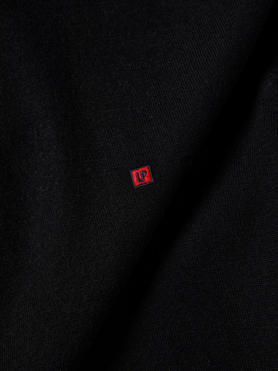 100% wool turtleneck sweater