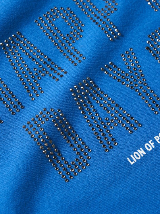 Sweater with pattern