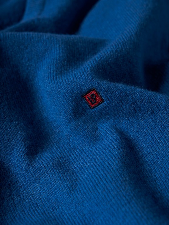 Wool pullover