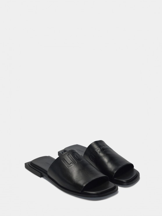 Sandalias de piel para mujer con grabado y detalle en el taln