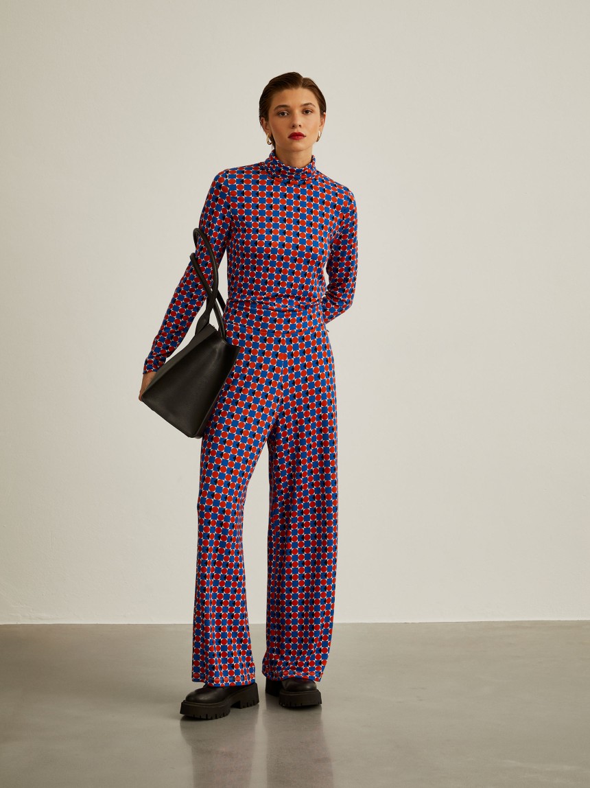 Pantalones de punto de pierna ancha con estampado
