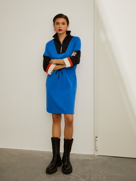 Short knitted dress