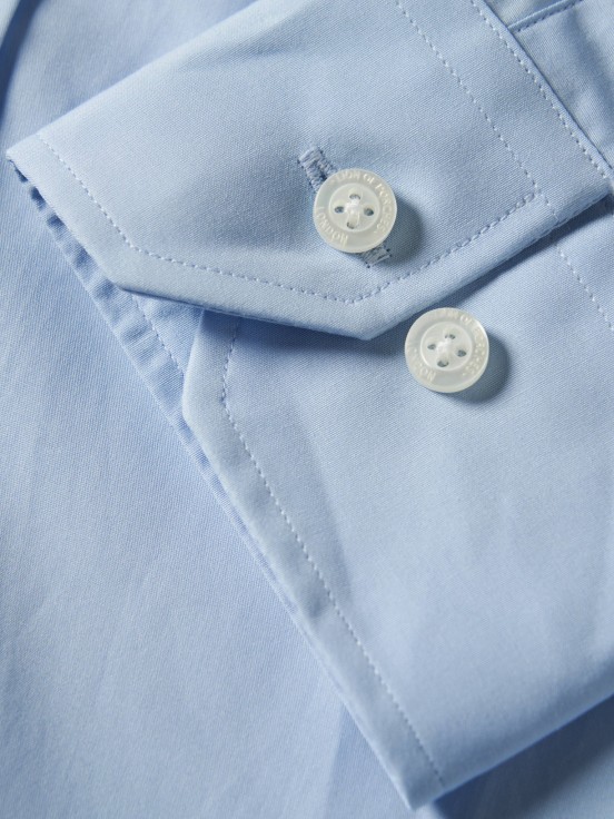 Camisa para hombre de algodón slim fit en color liso