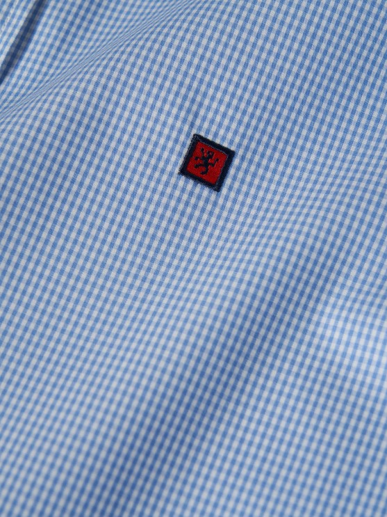 Regular fit shirt