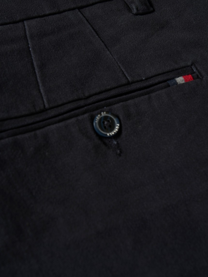Cal�as chino regular fit
