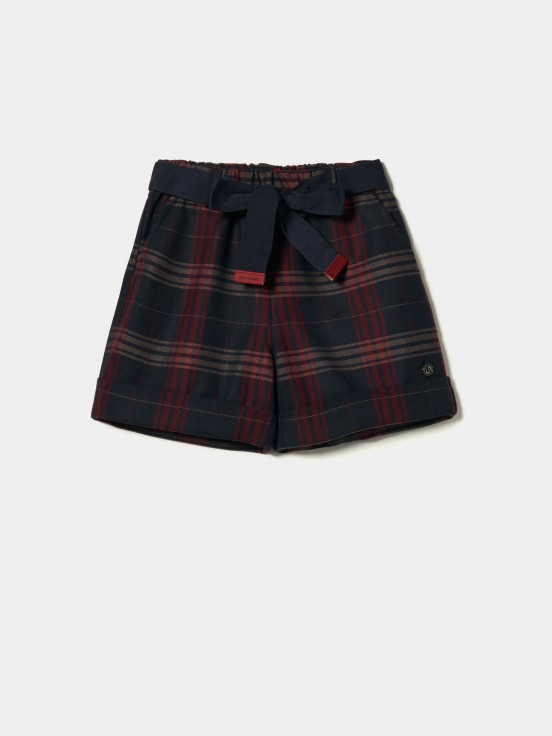 Plaid shorts with bow tie