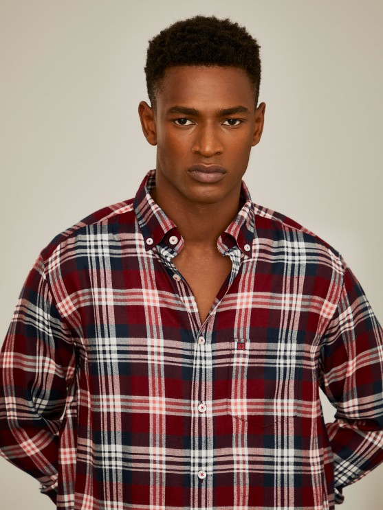 Regular fit shirt