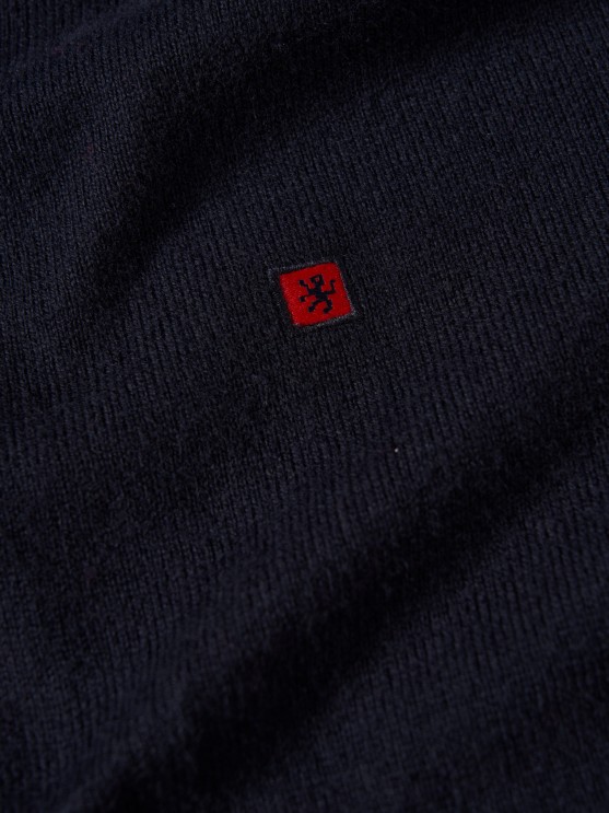 Shirt with placket
