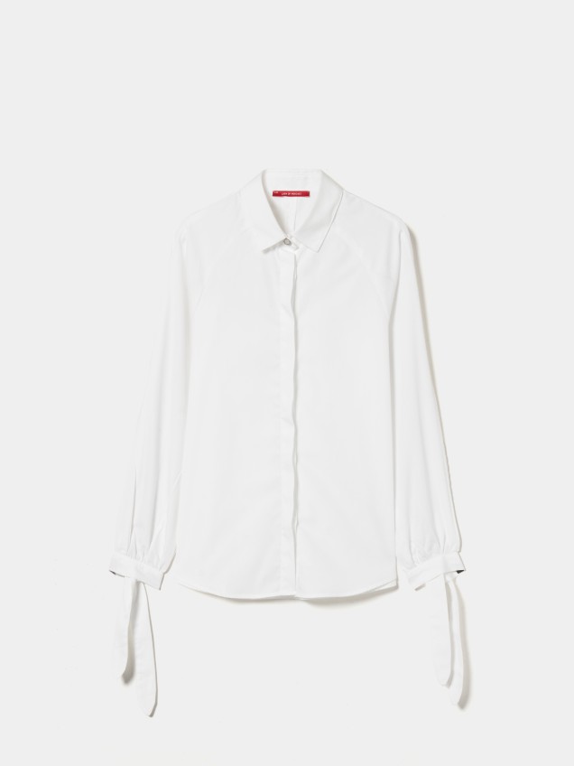 Poplin shirt with ribbon