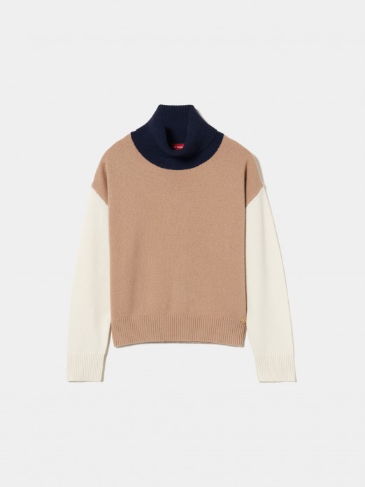 Colorblock turtleneck sweater