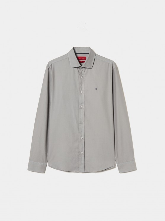 Slim fit shirt