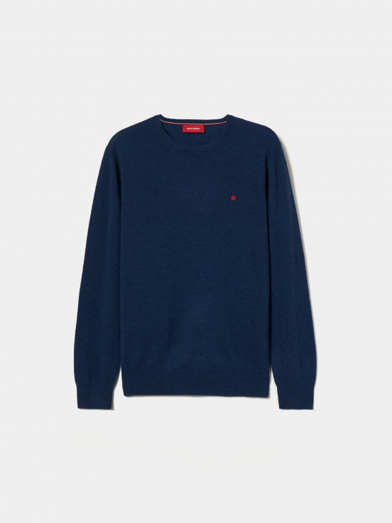 Wool pullover