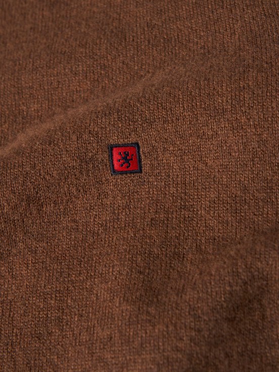 Wool pullover