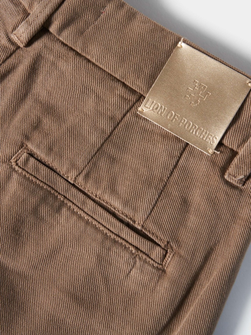 Denim pants with pleats