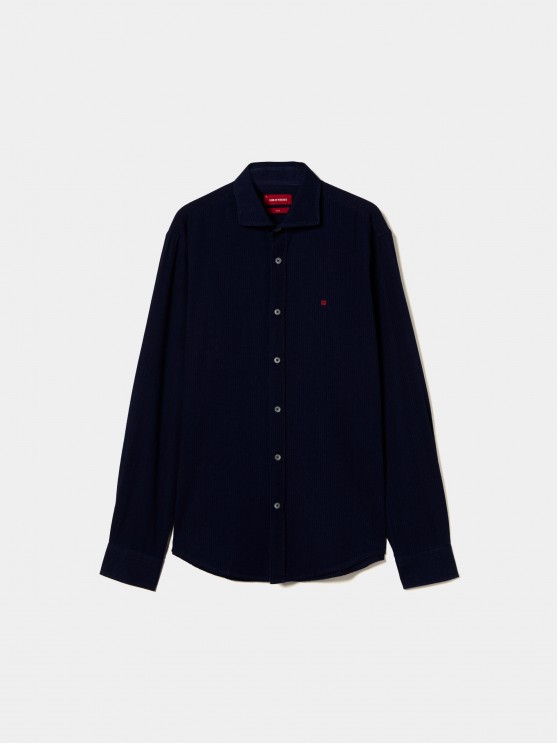 Slim fit shirt