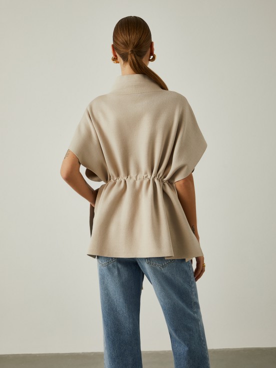 Short sleeve cape