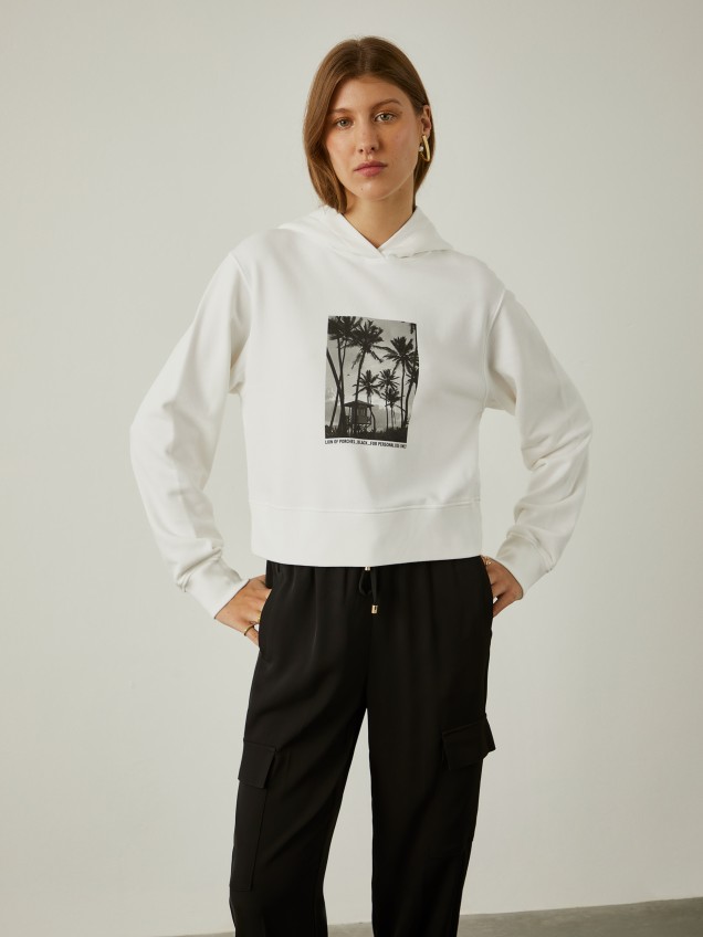 Hooded sweater