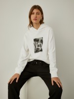 Hooded sweater