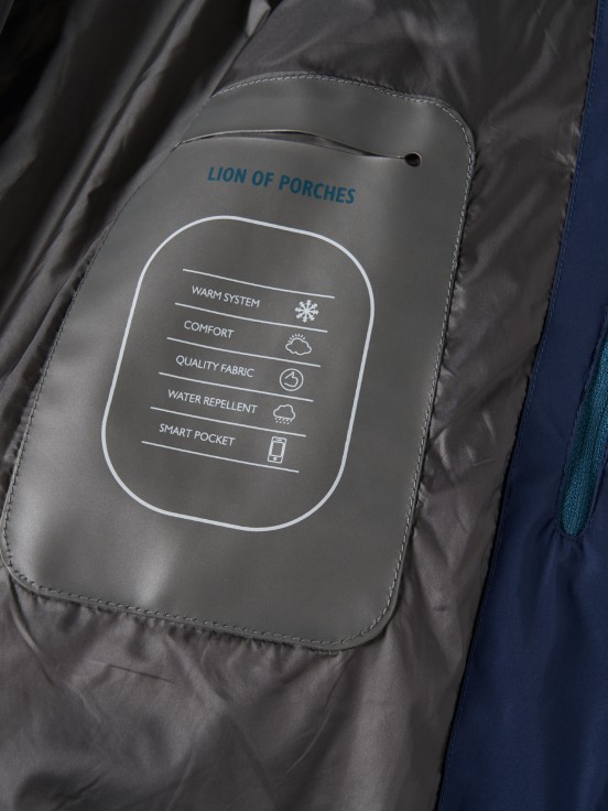 Water-repellent quilted jacket