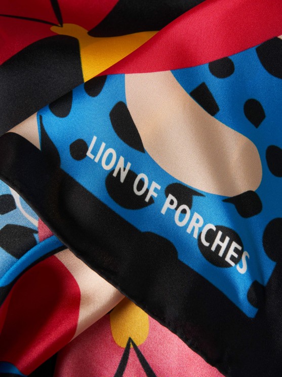 Printed scarf