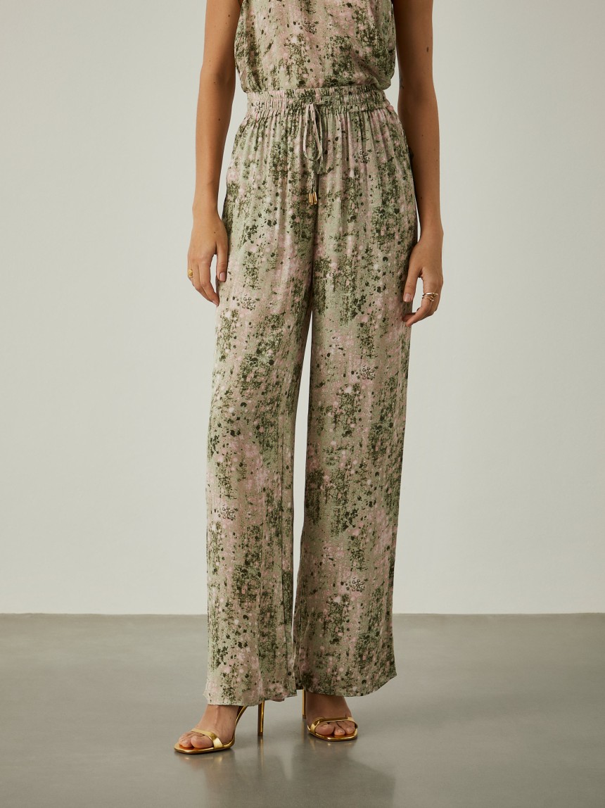Wide leg pants