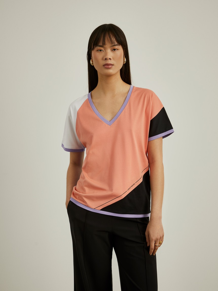 Color block t-shirt