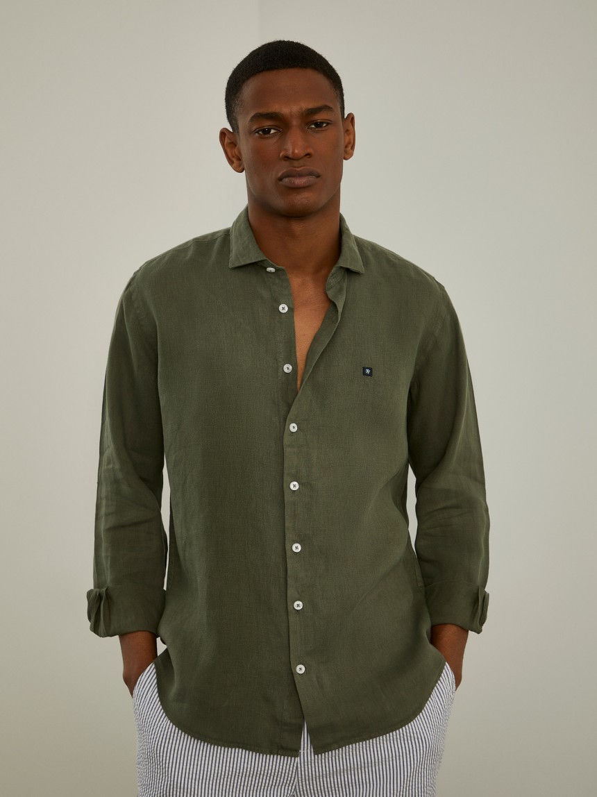 Camisa slim fit em linho