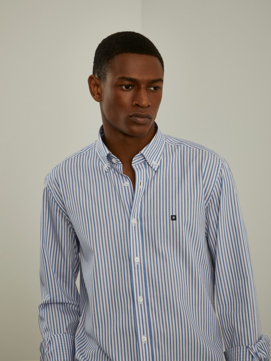 Slim fit striped shirt