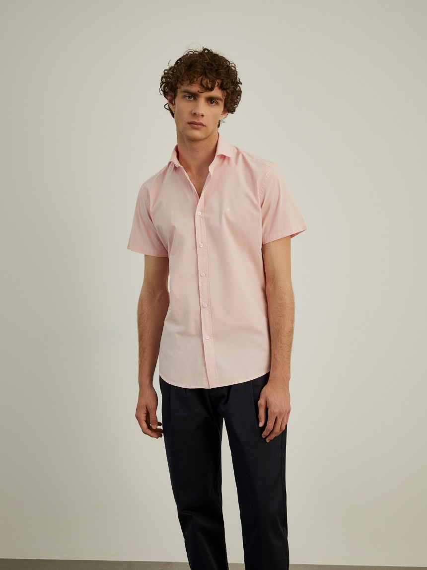 Short sleeved shirt