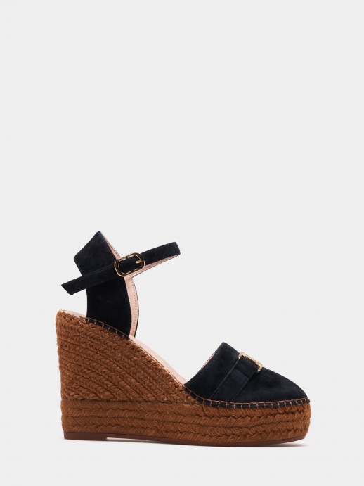 Wedge sandals