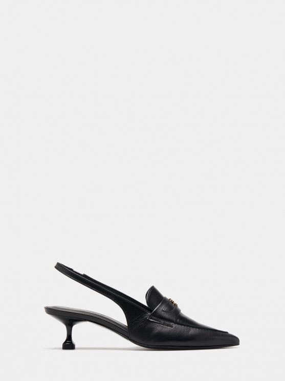Kitten heel shoes