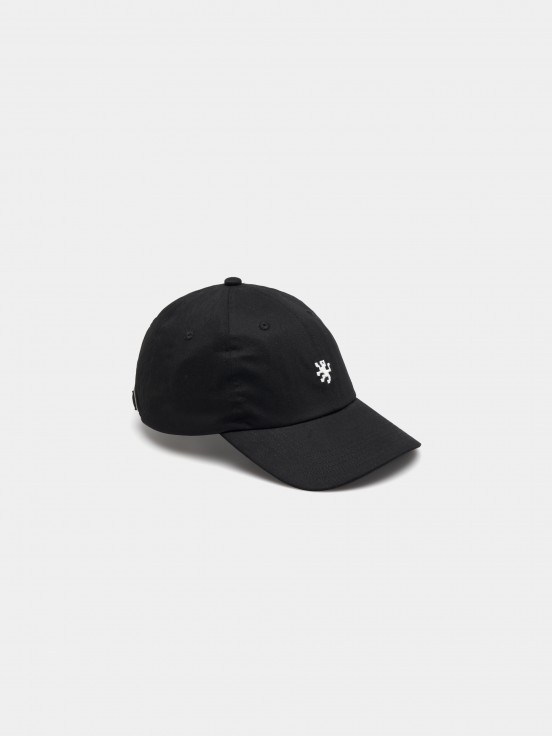 Gorra con visera curva
