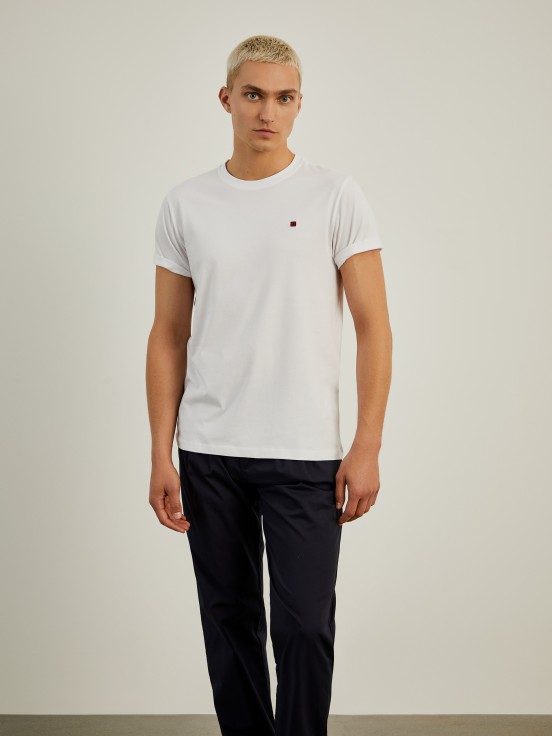 Basic cotton t-shirt