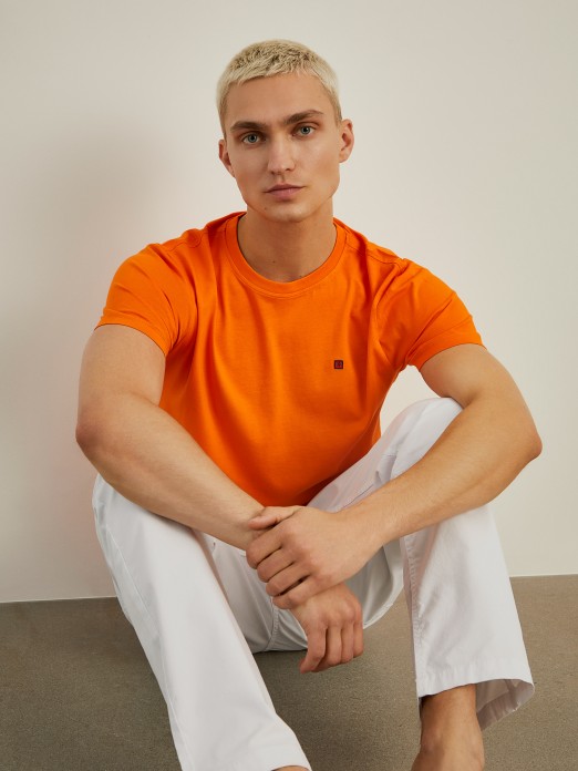 Basic cotton t-shirt