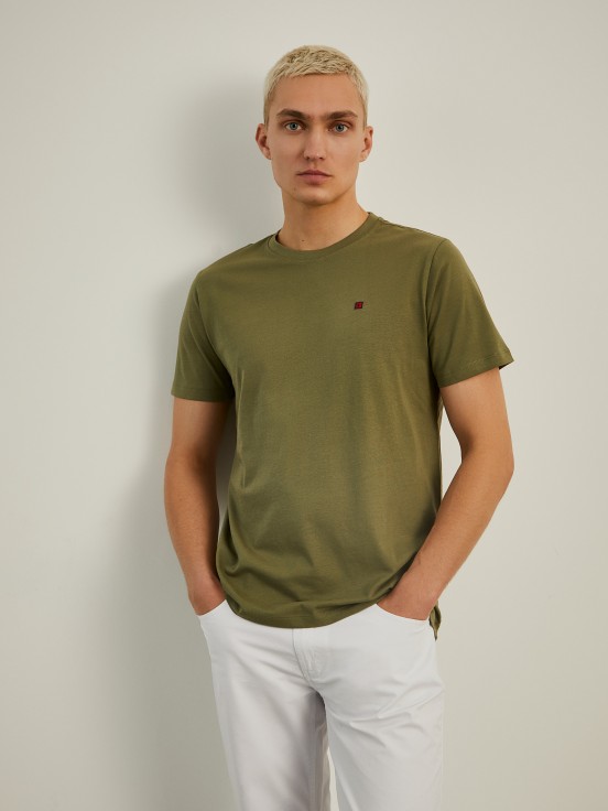 Basic cotton t-shirt