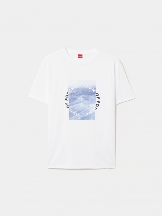 T-shirt manga curta com estampado