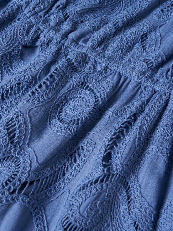 Vestido largo bordado ingls.