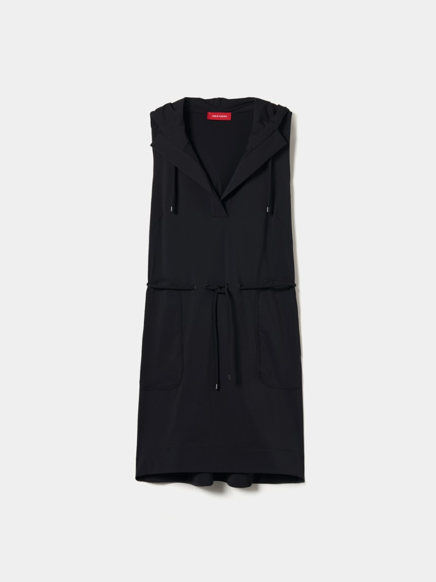 Short sleeveless dress
