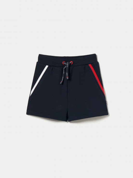 pantalones cortos de malla